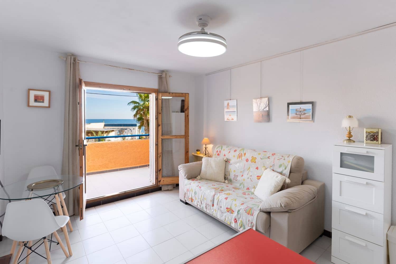 Apartment for sale in Almeria city with pool garage - € 131,000 (Ref: 9460928)