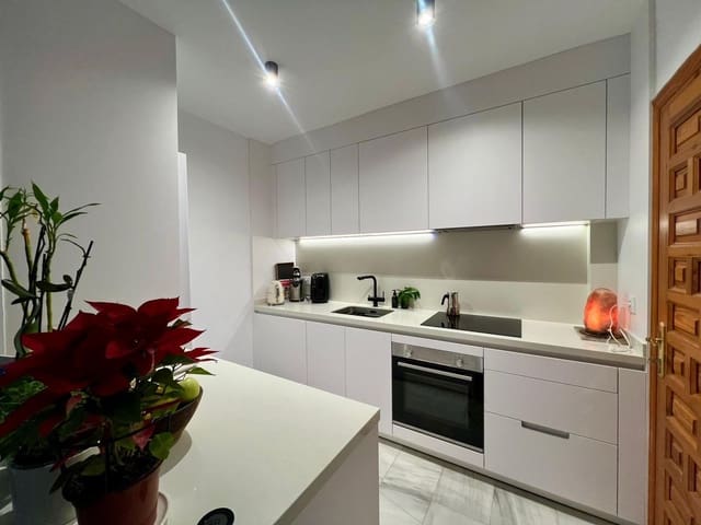 2 bedroom Apartment for sale in Mojácar with pool garage - € 265,000 (Ref: 9498040)