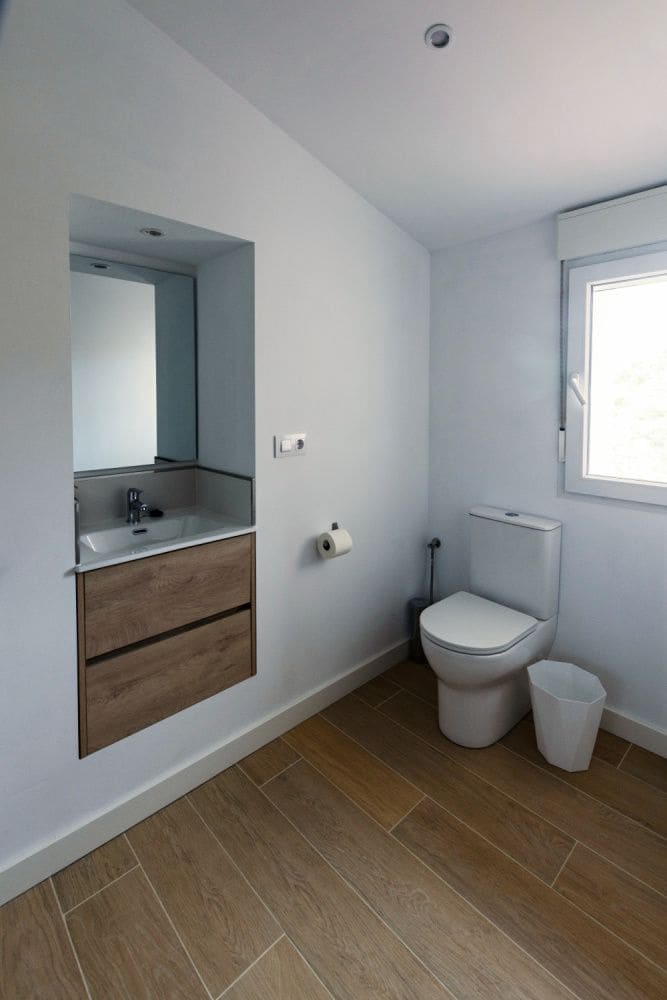 8 soverom Villa til salgs i Oria med garasje - € 495 000 (Ref: 9548799)