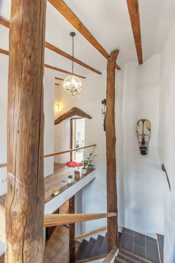 8 soverom Villa til salgs i Oria med garasje - € 495 000 (Ref: 9548799)