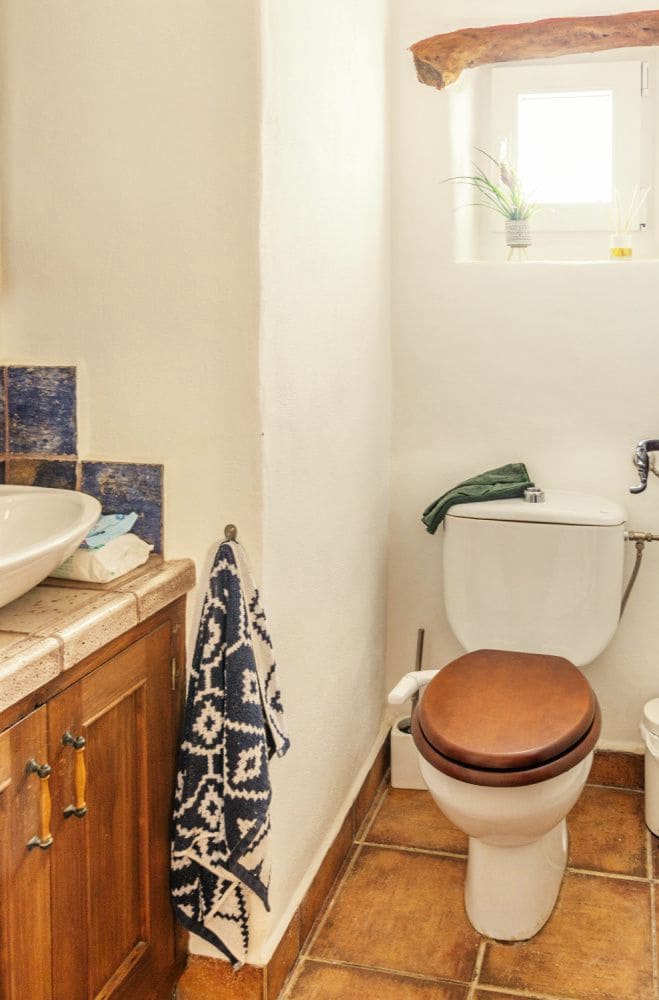 8 soverom Villa til salgs i Oria med garasje - € 495 000 (Ref: 9548799)