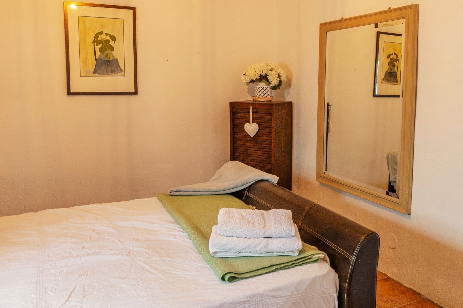 8 soverom Villa til salgs i Oria med garasje - € 495 000 (Ref: 9548799)