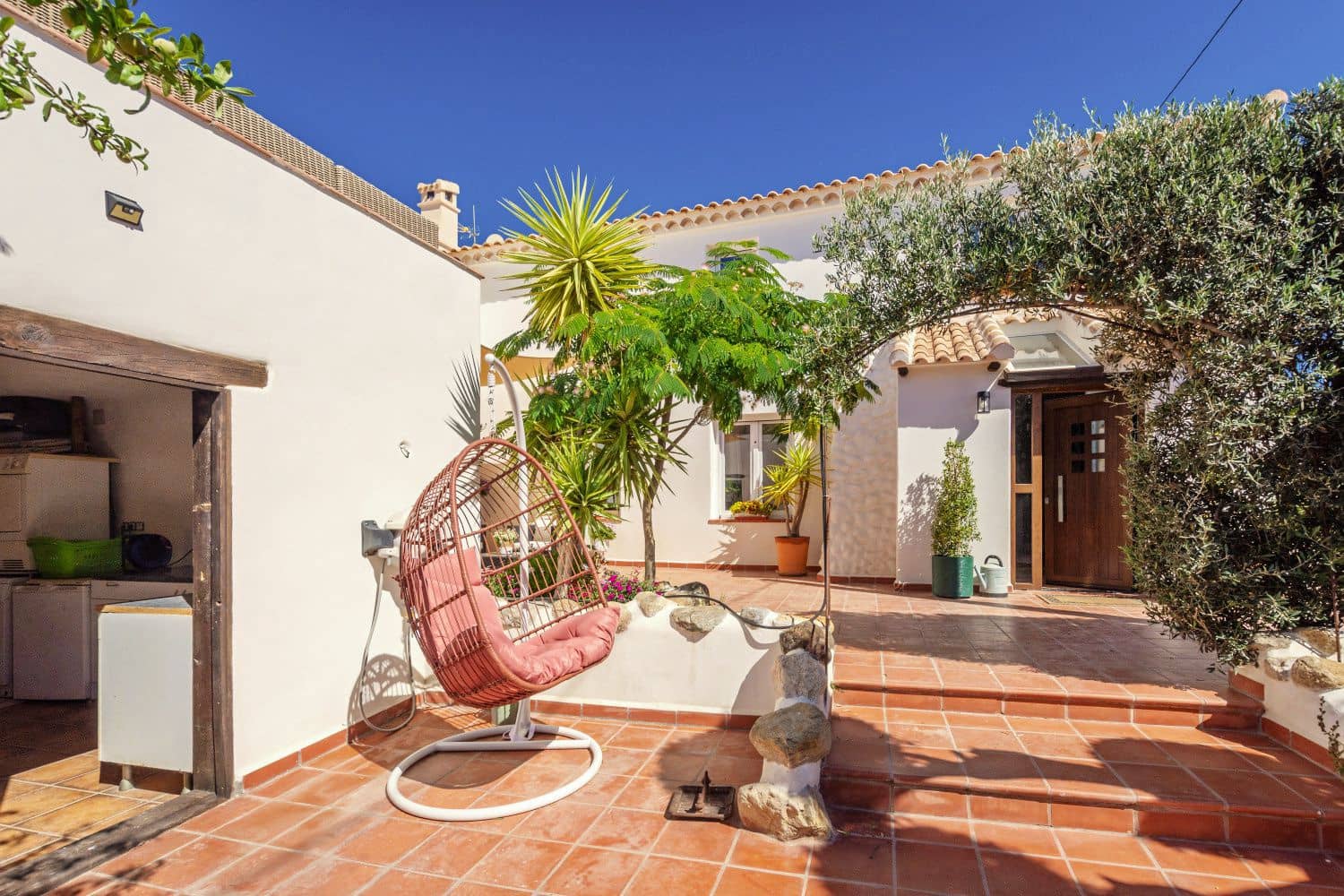 8 soverom Villa til salgs i Oria med garasje - € 495 000 (Ref: 9548799)