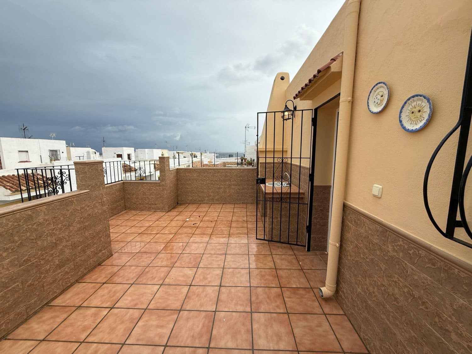 4 bedroom Villa for sale in Garrucha - € 195,000 (Ref: 9551059)