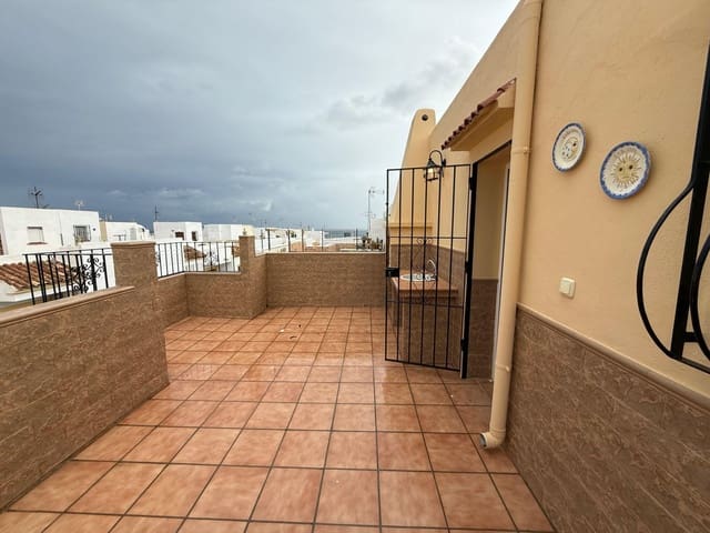 4 bedroom Villa for sale in Garrucha - € 195,000 (Ref: 9551059)