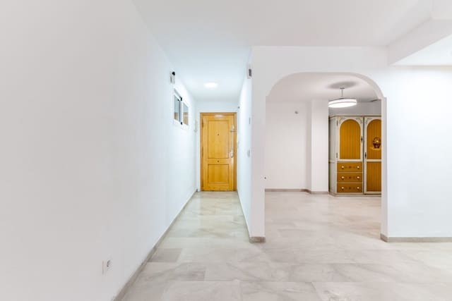 1 slaapkamer Appartement te koop in Garrucha met garage - € 129.000 (Ref: 9751693)