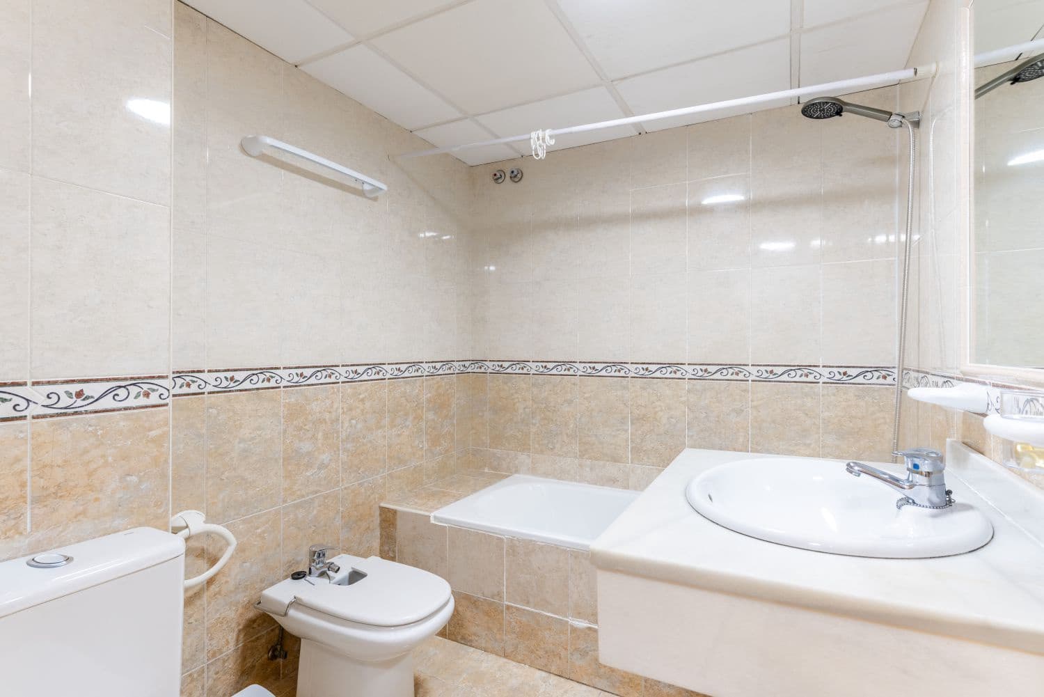 1 bedroom Apartment for sale in Garrucha with garage - € 129,000 (Ref: 9751693)