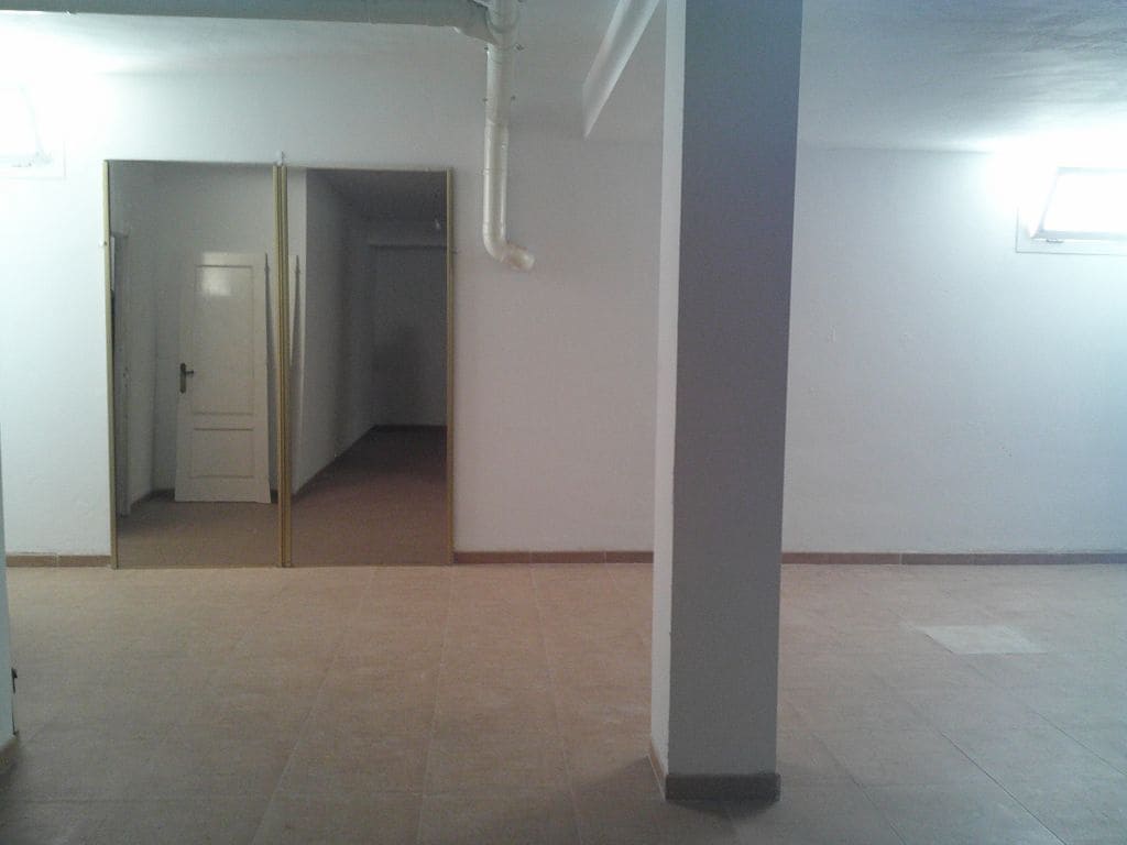 3 makuuhuone Huvila myytävänä paikassa Vera - 275 000 € (Ref: 9800541)