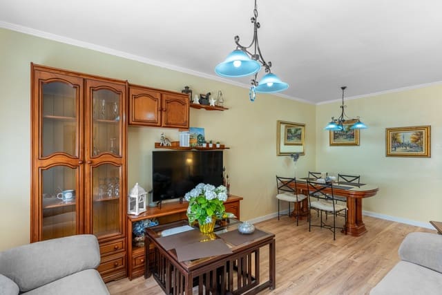 4 bedroom Semi-detached Villa for sale in Vera Ciudad, Vera with garage - € 330,000 (Ref: 9838974)
