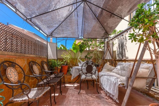 4 bedroom Semi-detached Villa for sale in Vera Ciudad, Vera with garage - € 330,000 (Ref: 9838974)