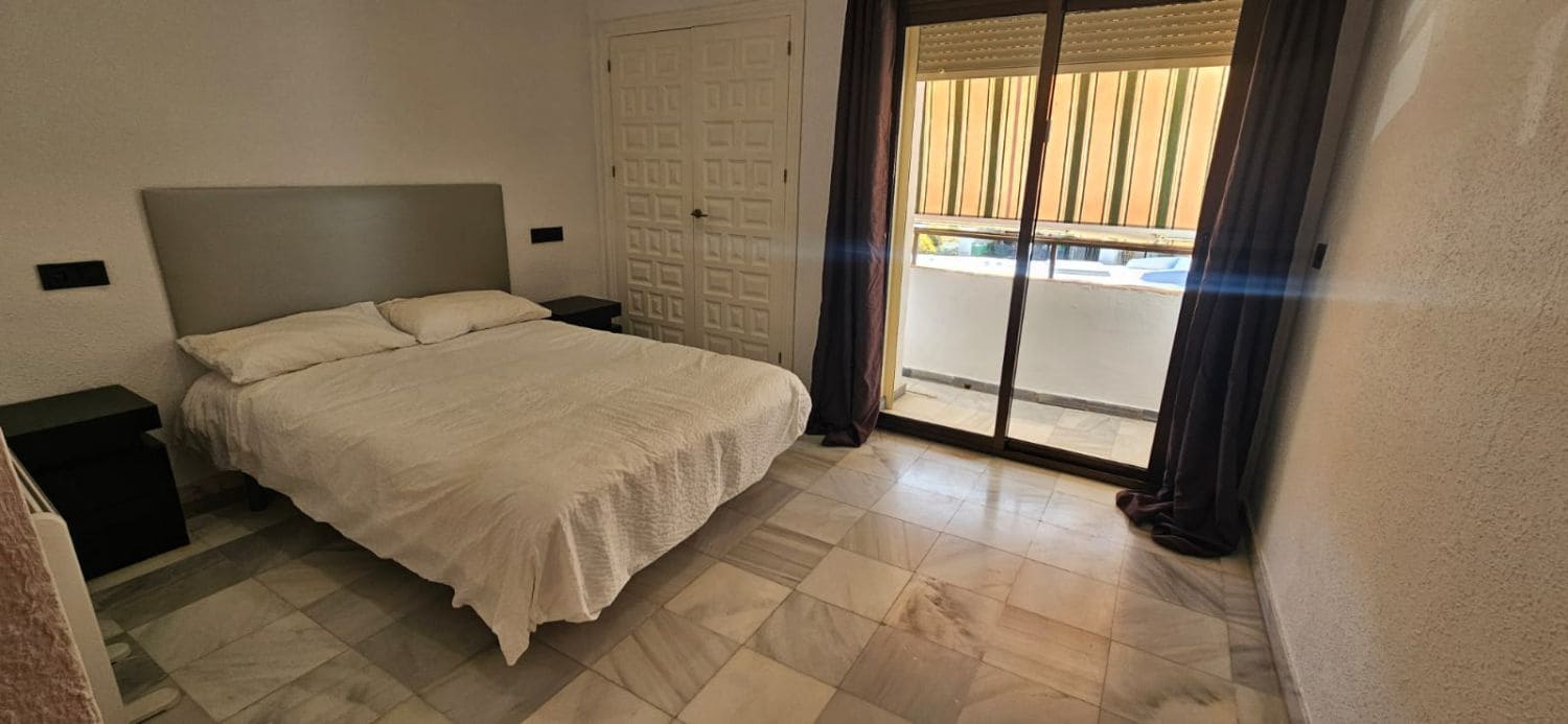 2 bedroom Apartment for sale in Garrucha - € 185,000 (Ref: 9866709)