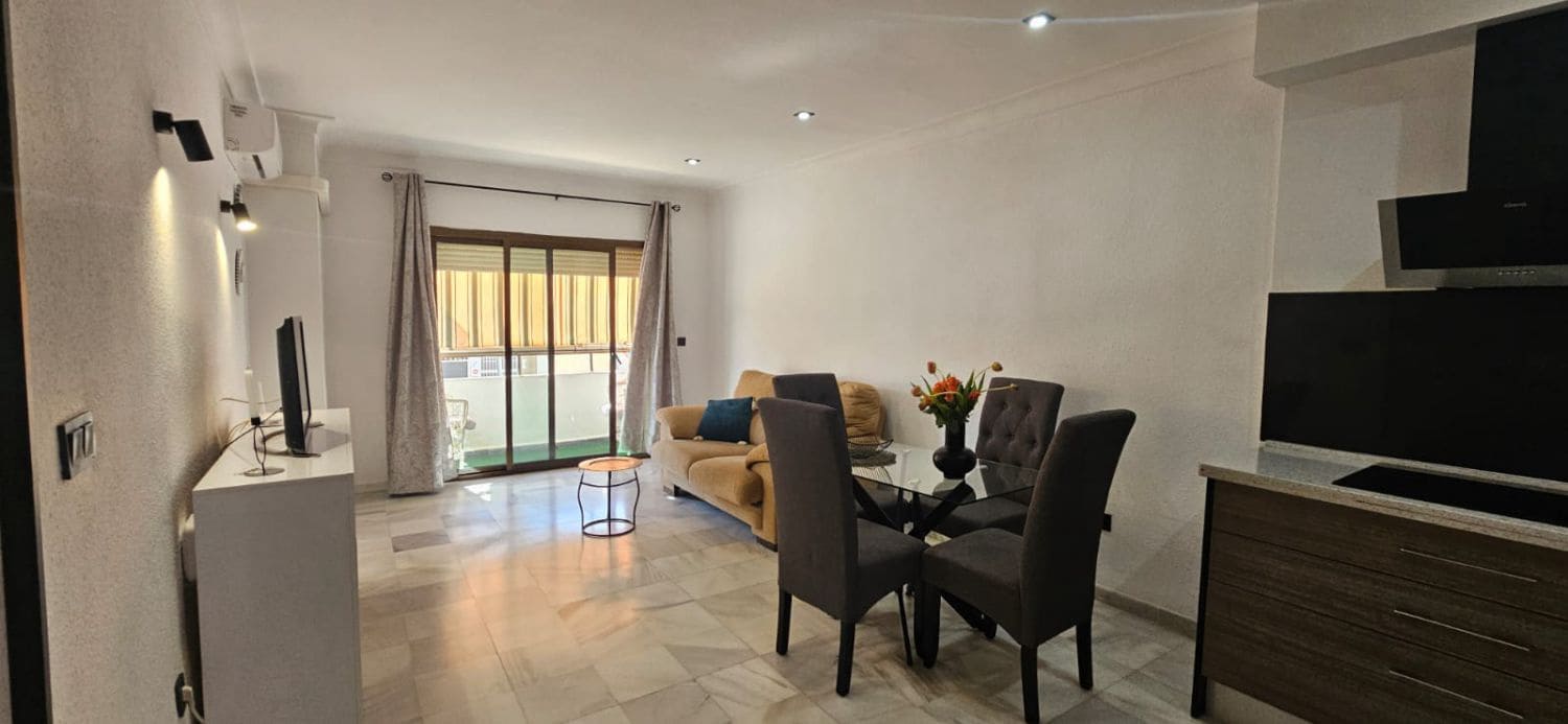 2 bedroom Apartment for sale in Garrucha - € 185,000 (Ref: 9866709)