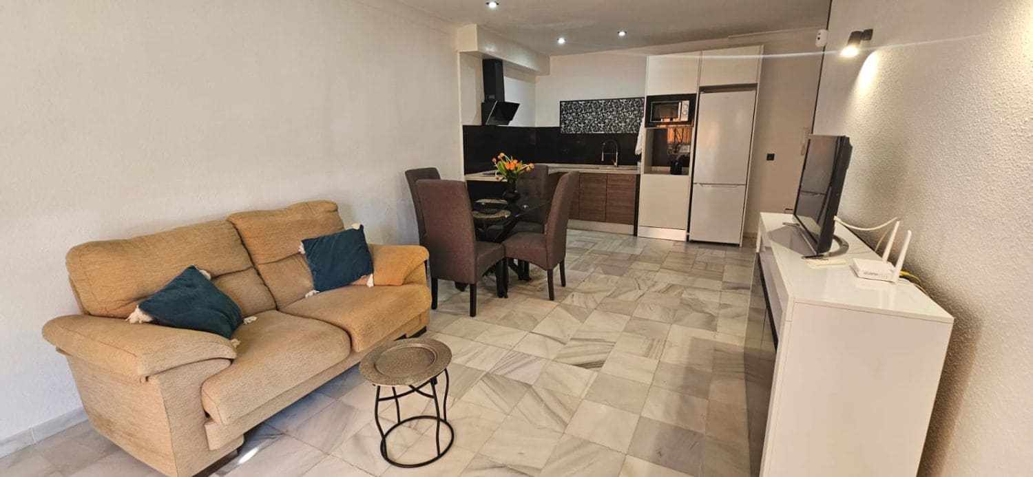 2 bedroom Apartment for sale in Garrucha - € 185,000 (Ref: 9866709)