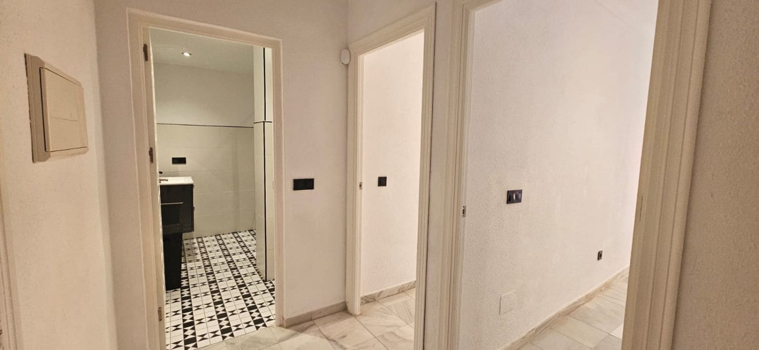 2 bedroom Apartment for sale in Garrucha - € 185,000 (Ref: 9866709)