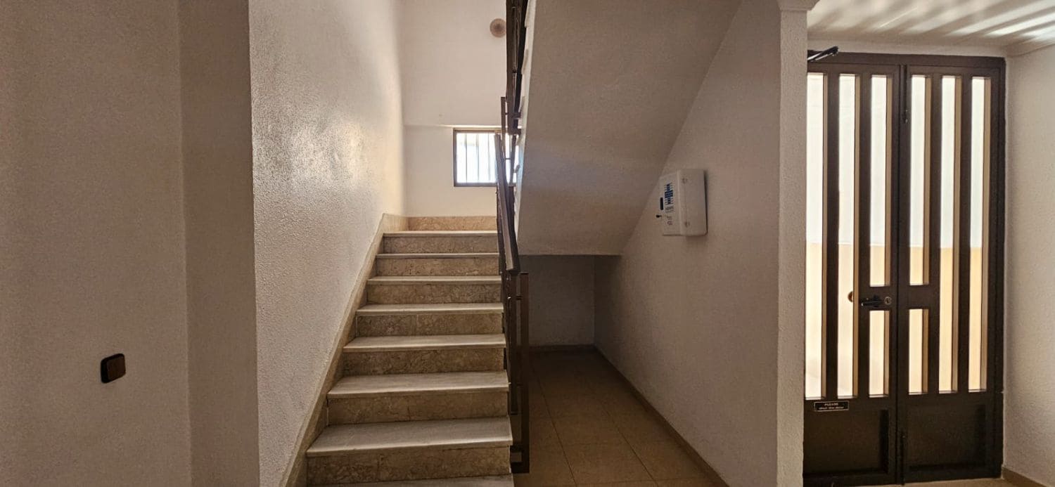 2 bedroom Apartment for sale in Garrucha - € 185,000 (Ref: 9866709)