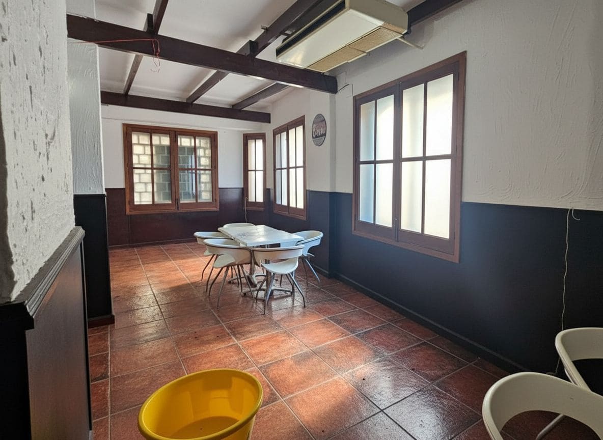 Kommersiell til salgs i Antas - € 149 950 (Ref: 9976850)