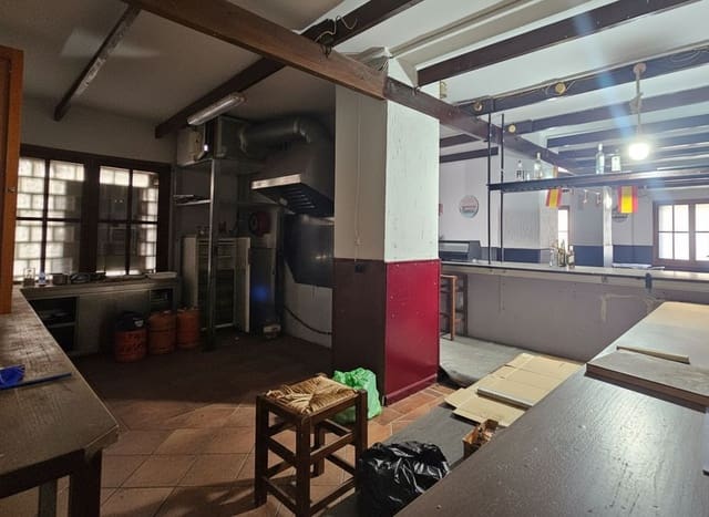 Kommersiell til salgs i Antas - € 149 950 (Ref: 9976850)