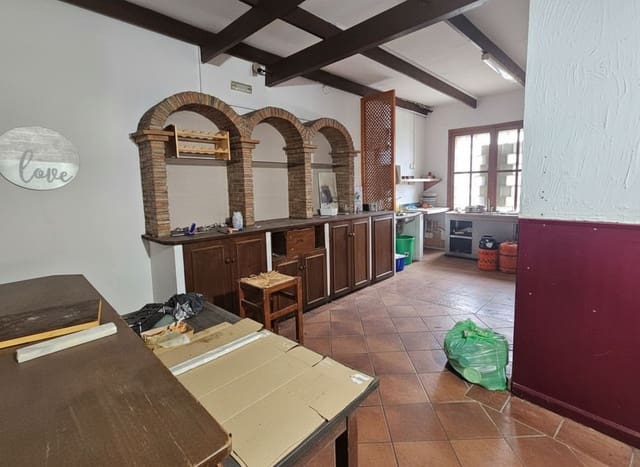 Kommersiell til salgs i Antas - € 149 950 (Ref: 9976850)