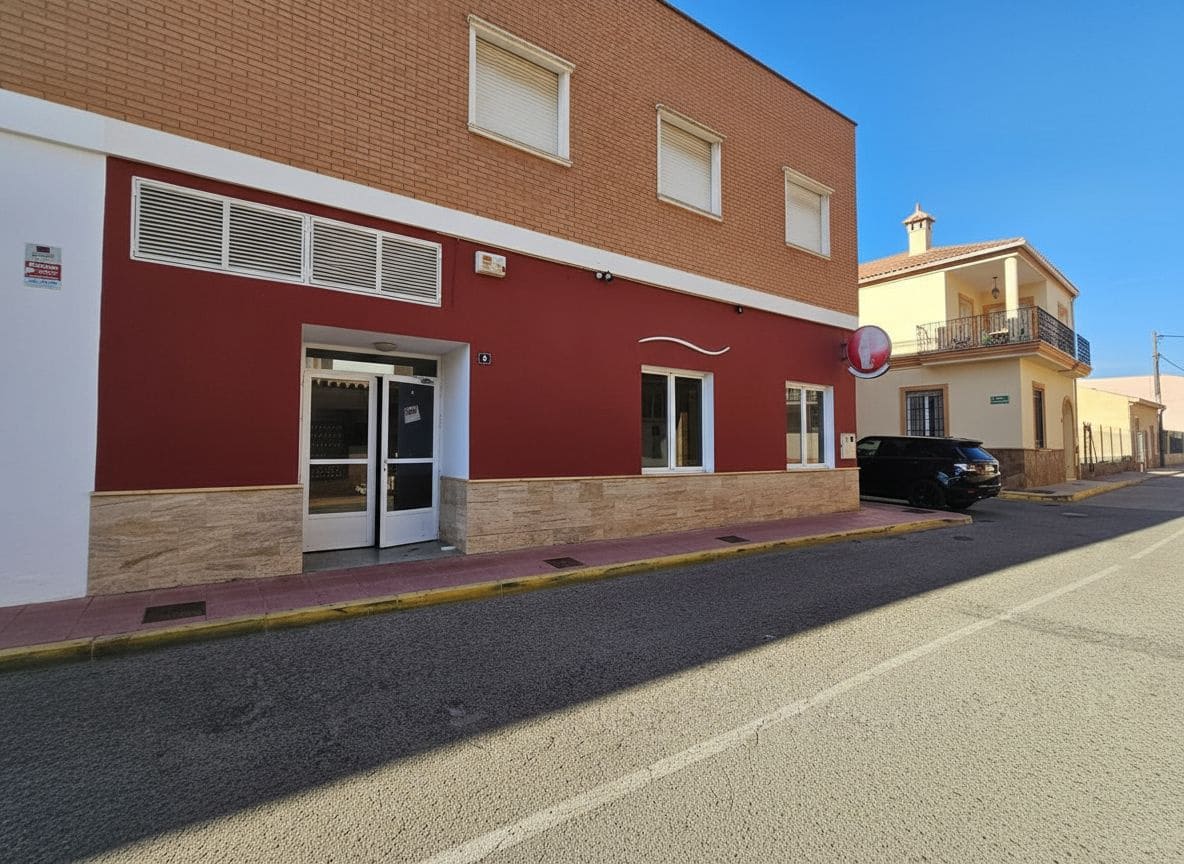 Kommersiell til salgs i Antas - € 149 950 (Ref: 9976850)