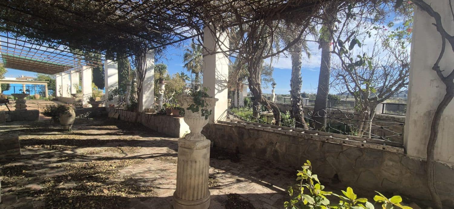 Villa te koop in Mojacar met garage - € 949.000 (Ref: 9986463)
