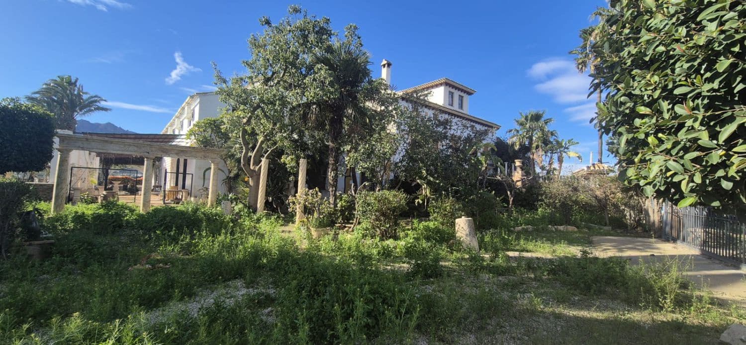 Villa te koop in Mojacar met garage - € 949.000 (Ref: 9986463)