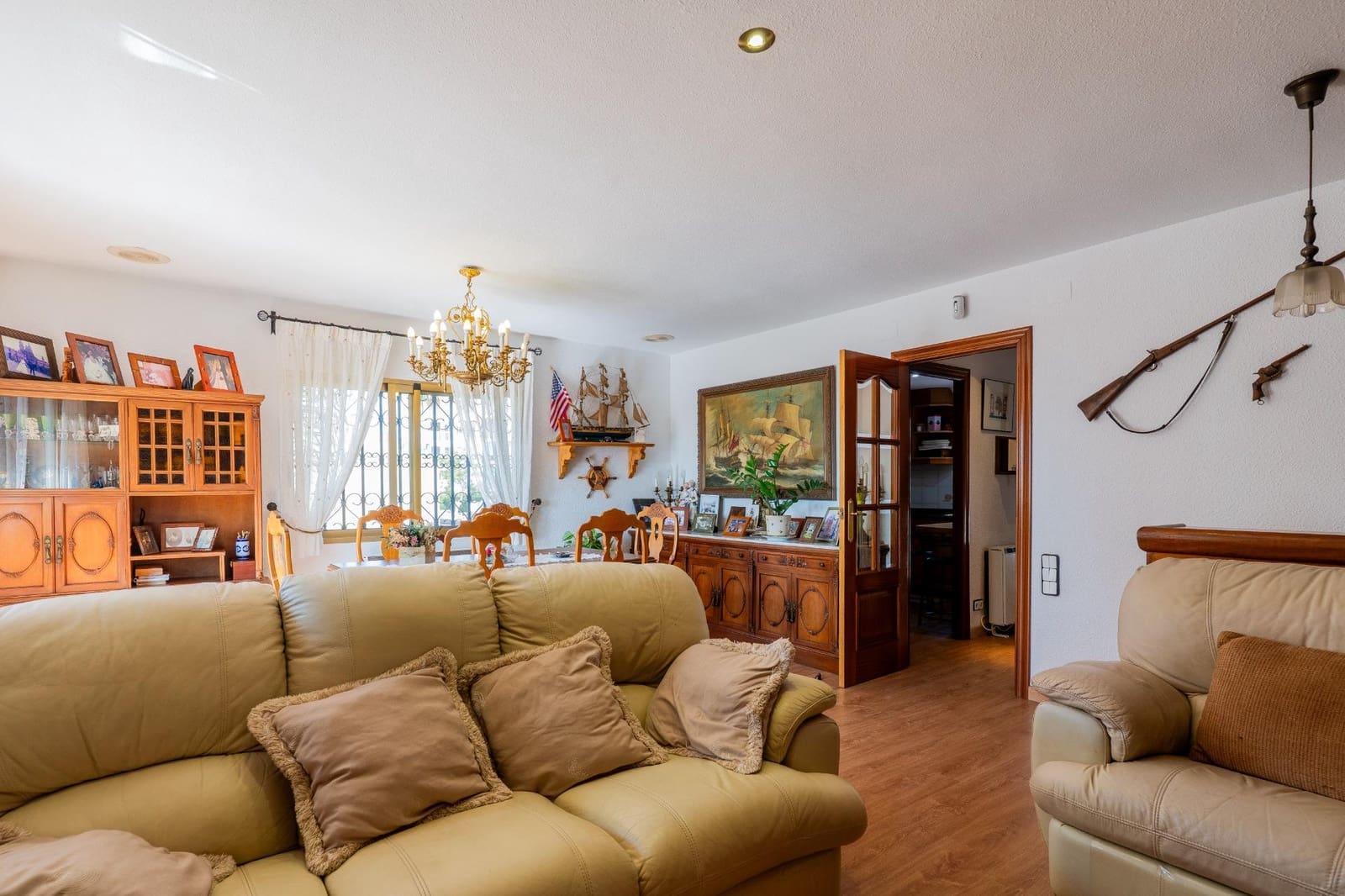 4 slaapkamer Rijtjeshuis te koop in La Pobla de Farnals met zwembad garage - € 1.100.000 (Ref: 10180642)