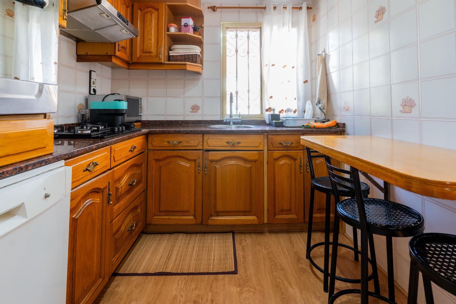 4 slaapkamer Rijtjeshuis te koop in La Pobla de Farnals met zwembad garage - € 1.100.000 (Ref: 10180642)