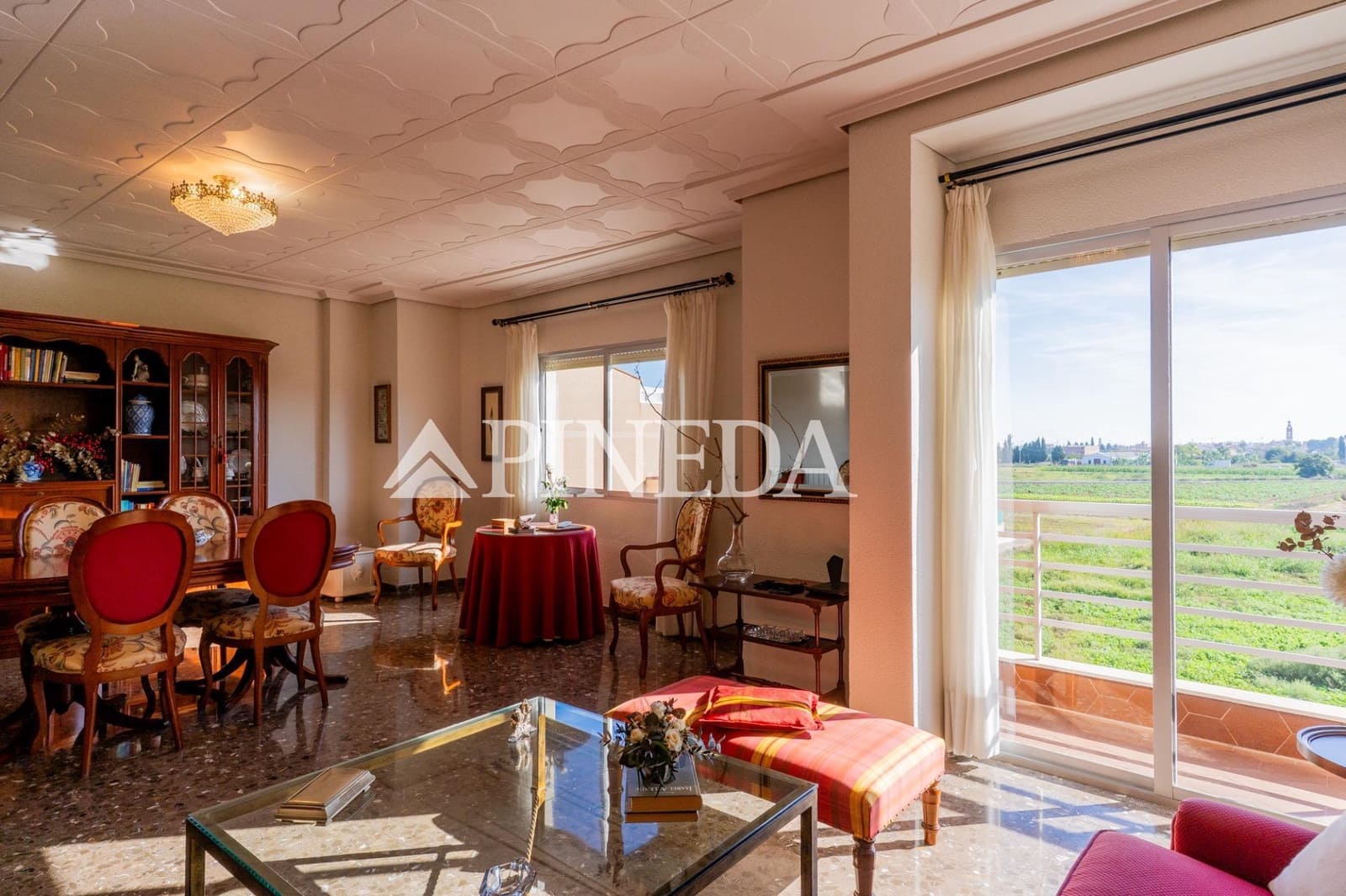6 Zimmer Haus zu verkaufen in Valencia Stadt mit Garage - 900.000 € (Ref: 10180643)