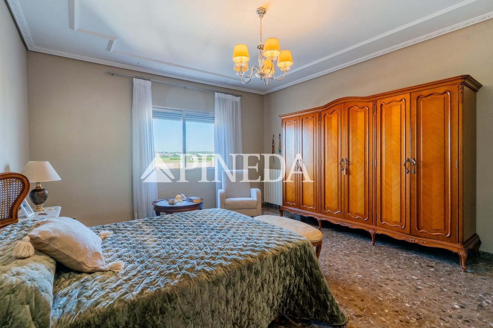 6 Zimmer Haus zu verkaufen in Valencia Stadt mit Garage - 900.000 € (Ref: 10180643)