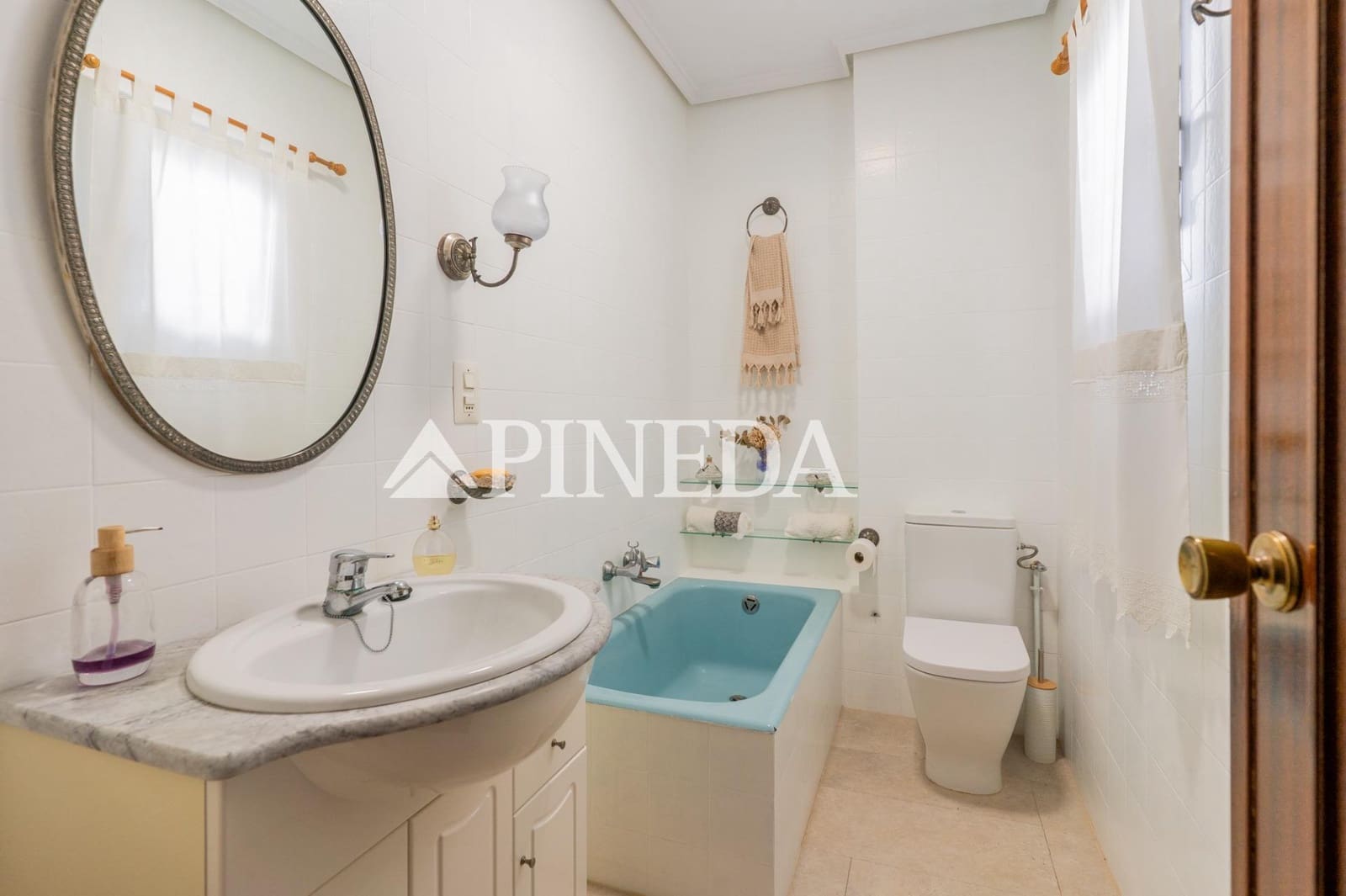6 Zimmer Haus zu verkaufen in Valencia Stadt mit Garage - 900.000 € (Ref: 10180643)