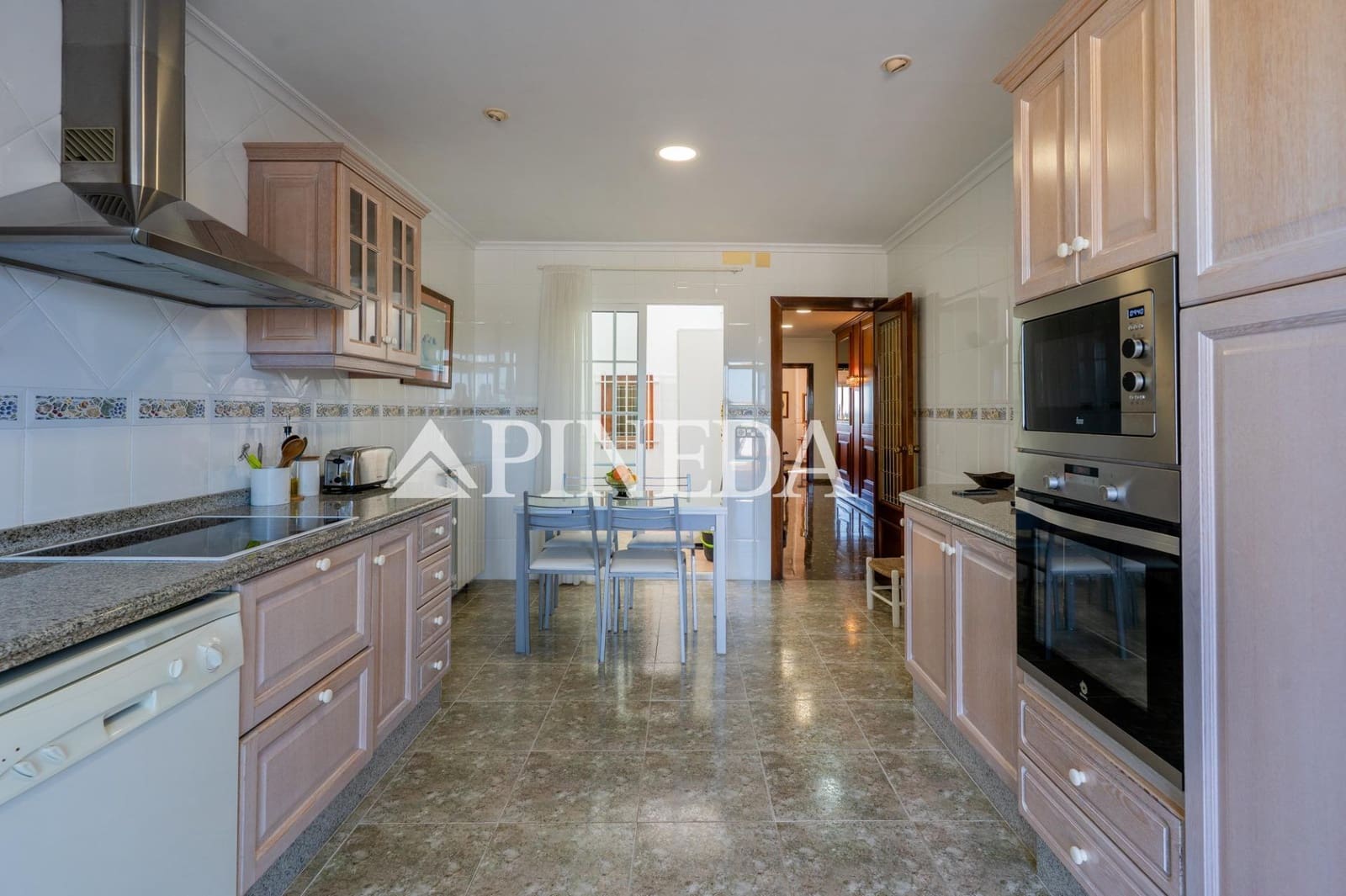 6 Zimmer Haus zu verkaufen in Valencia Stadt mit Garage - 900.000 € (Ref: 10180643)
