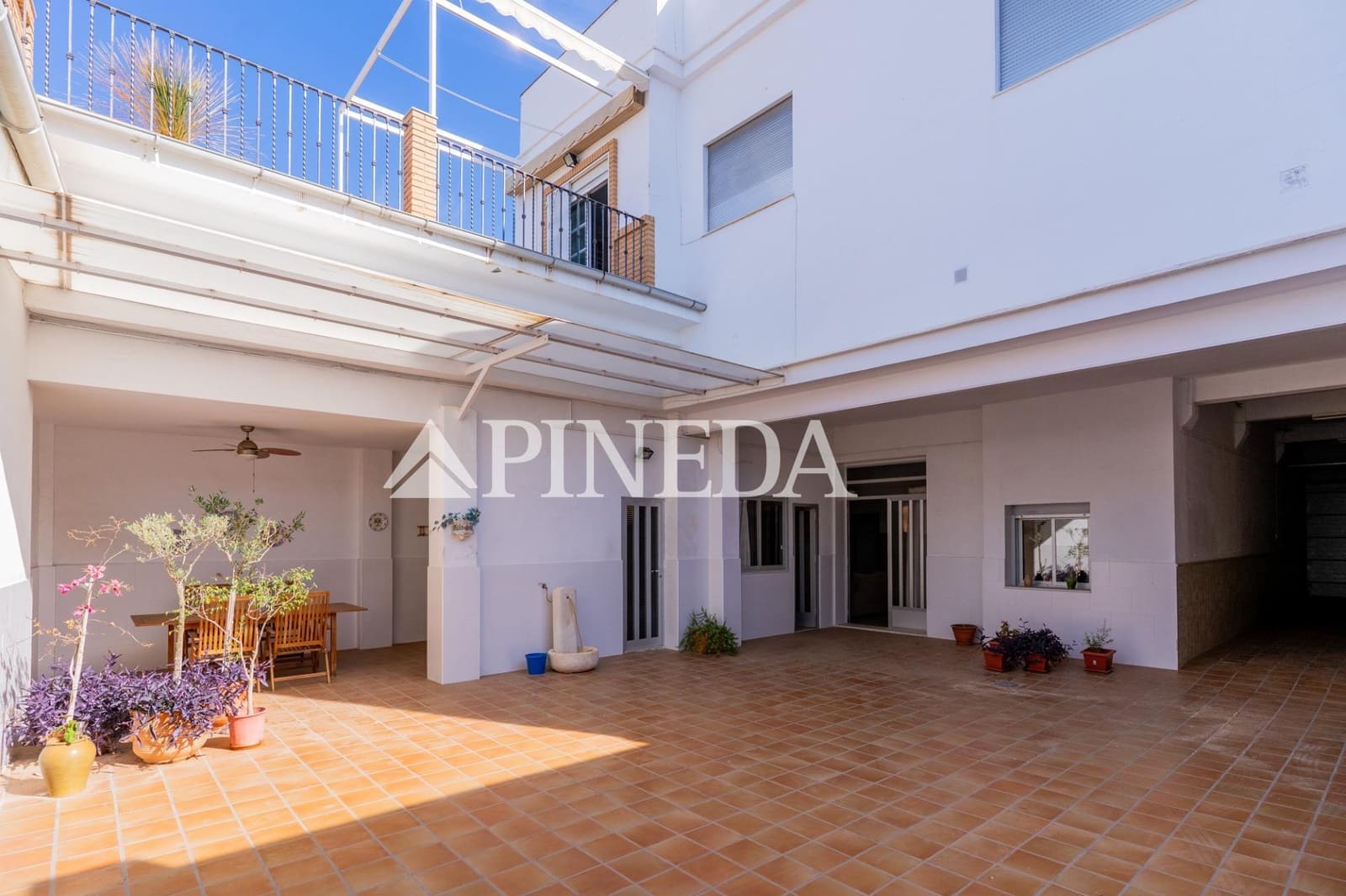 6 Zimmer Haus zu verkaufen in Valencia Stadt mit Garage - 900.000 € (Ref: 10180643)