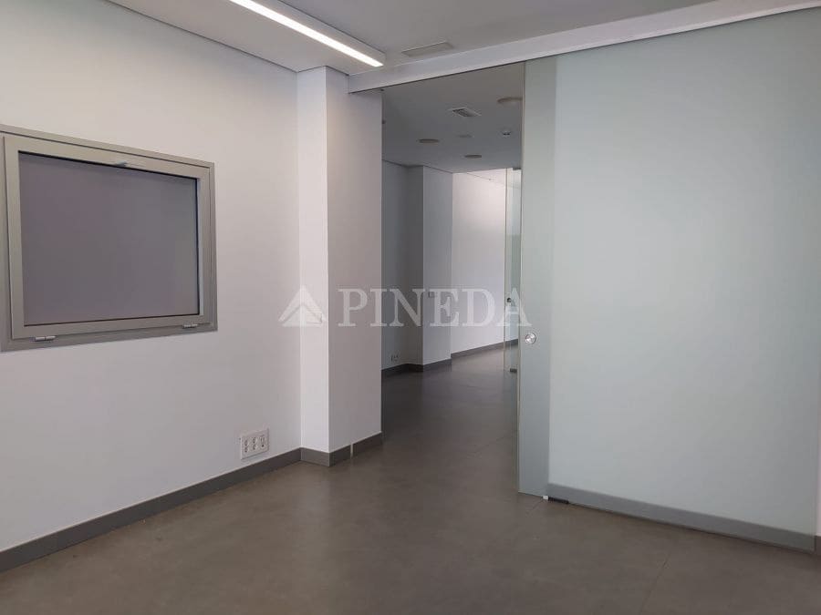 Kontor til leje i Valencia by - € 1.900 (Ref: 8054415)