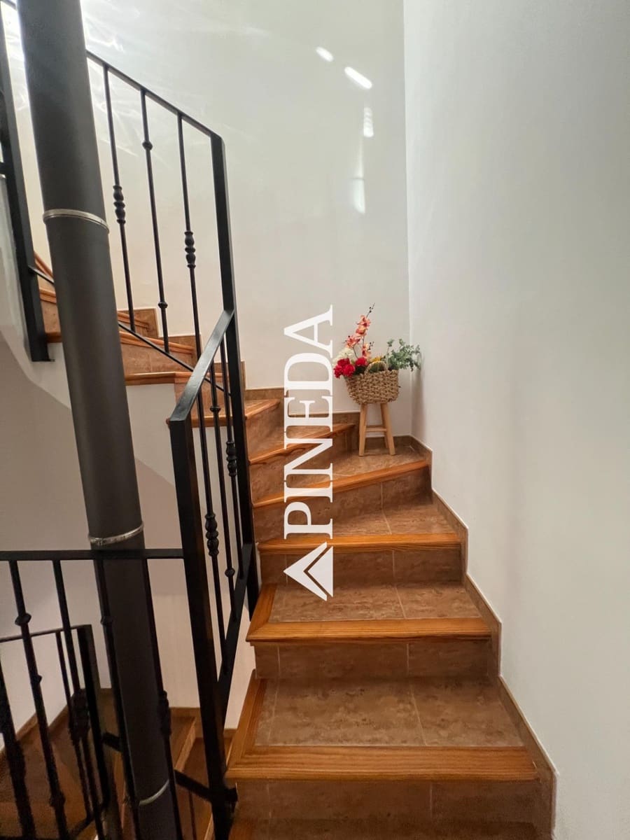 4 bedroom Terraced Villa for sale in Sagunto / Sagunt with garage - € 290,000 (Ref: 8498922)