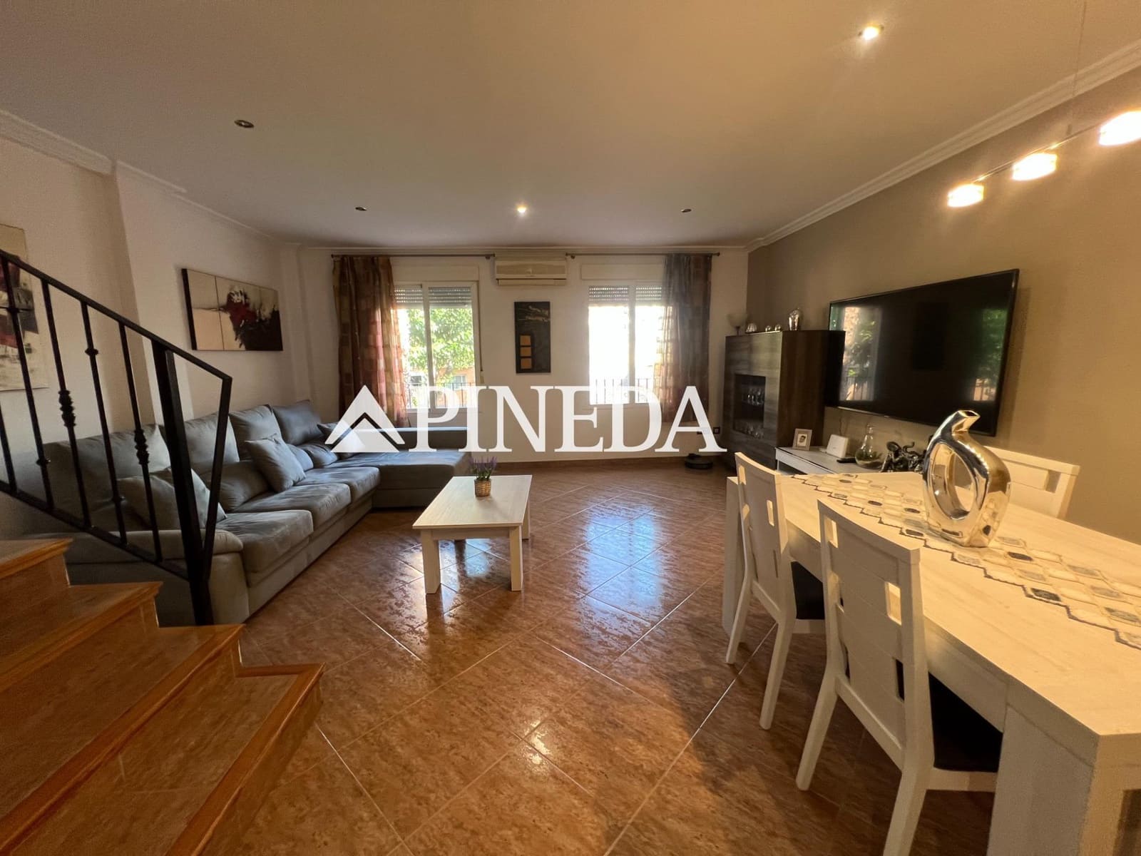 4 bedroom Terraced Villa for sale in Sagunto / Sagunt with garage - € 290,000 (Ref: 8498922)