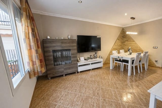 4 chambre Villa/Maison Mitoyenne à vendre à Sagunto / Sagunt avec garage - 298 000 € (Ref: 8498922)