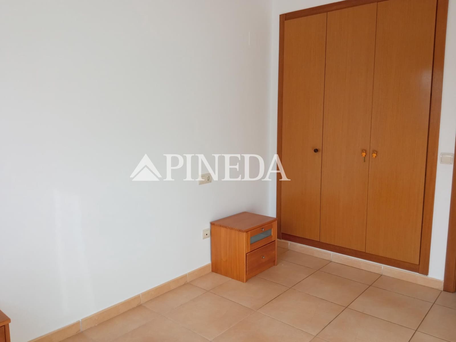 2 quarto Apartamento para arrendar em La Pobla de Farnals com piscina garagem - 1 000 € (Ref: 8564928)