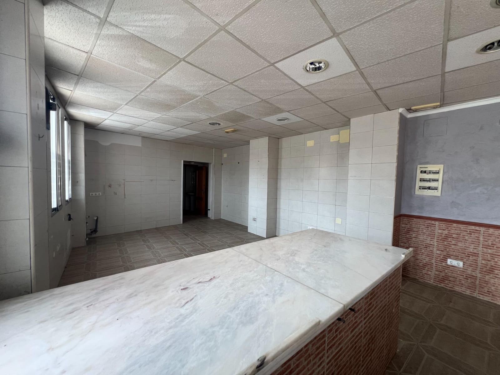 Komercyjne na sprzedaż w Puig - 144 500 € (Ref: 8867061)