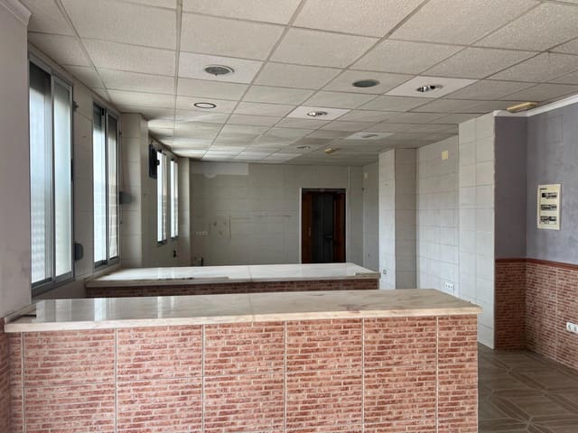 Commercial for sale in Puig - € 144,500 (Ref: 8867061)