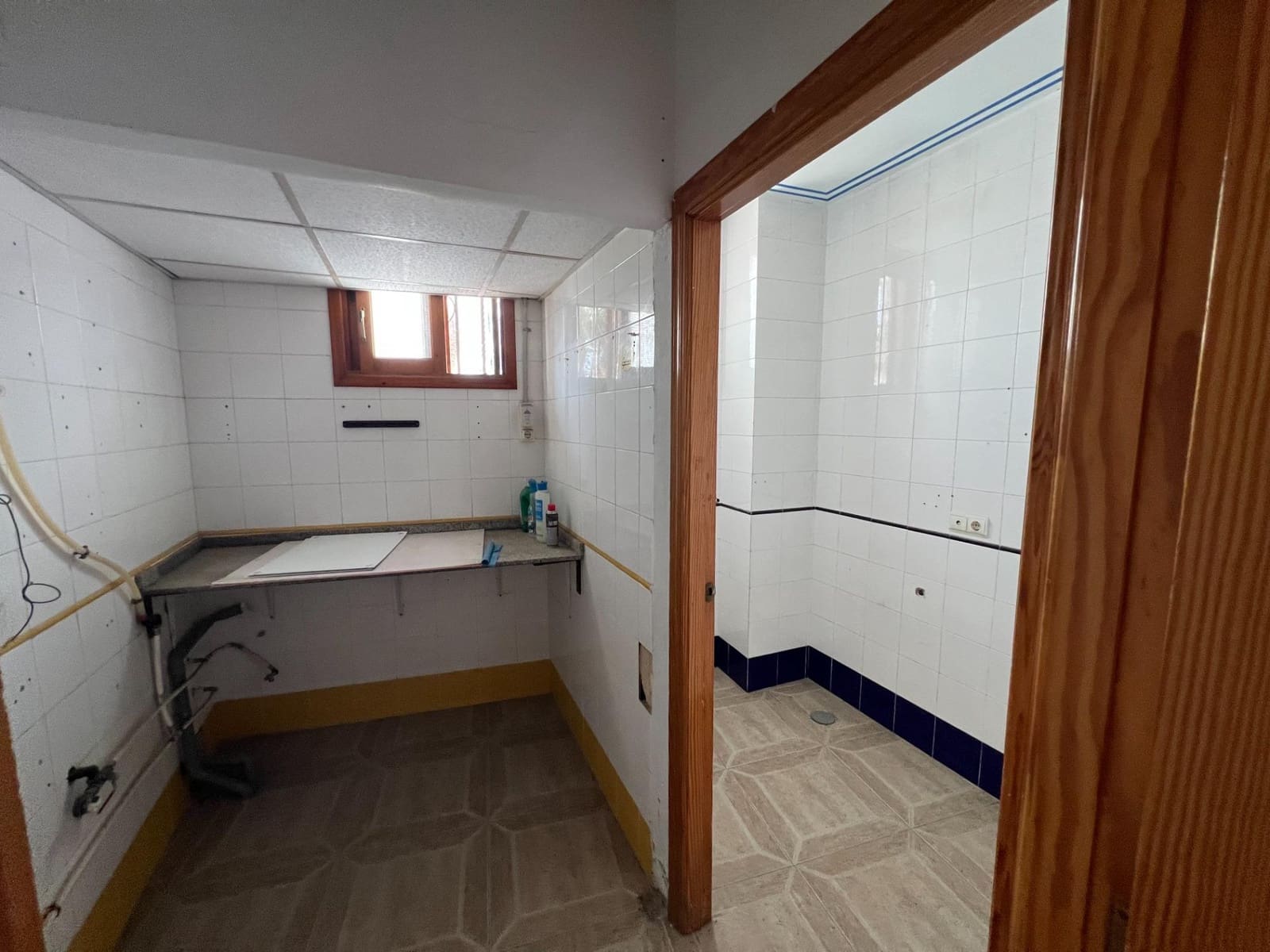 Kommersiell til salgs i Puig - € 144 500 (Ref: 8867061)