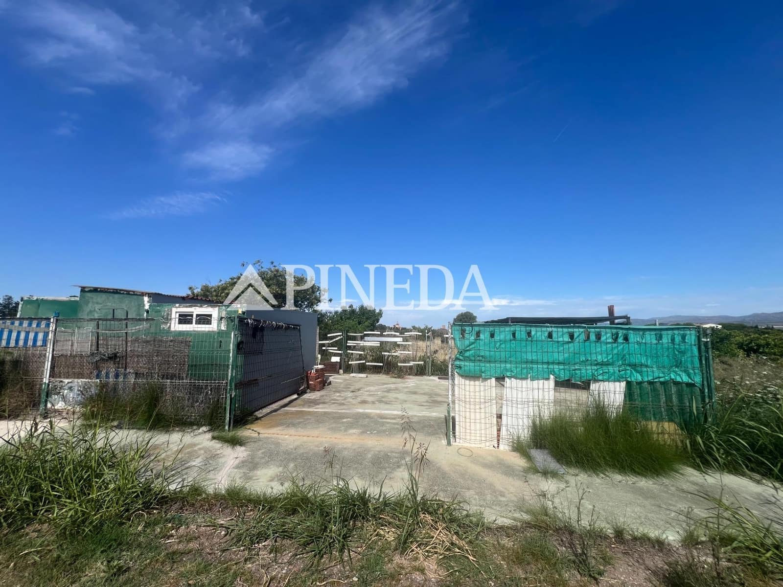 Grunde uden byggetilladelser til salg i Puig - € 28.000 (Ref: 9029496)