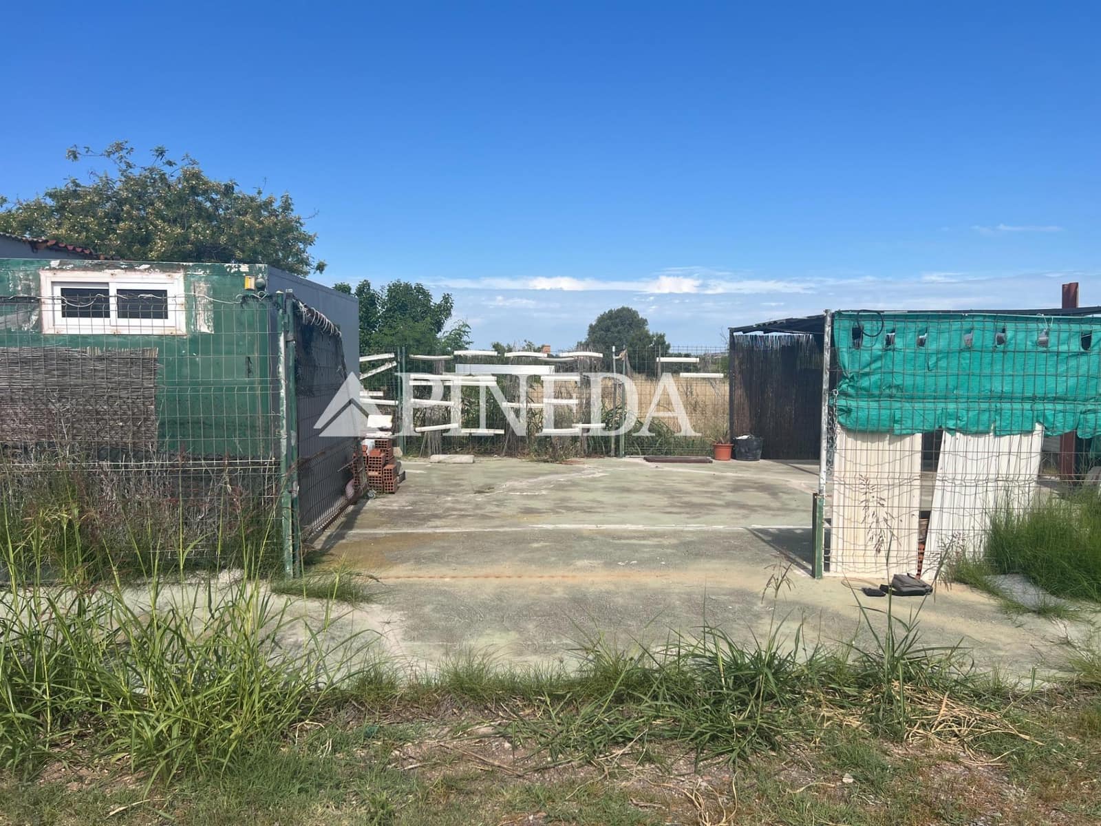 Grunde uden byggetilladelser til salg i Puig - € 28.000 (Ref: 9029496)