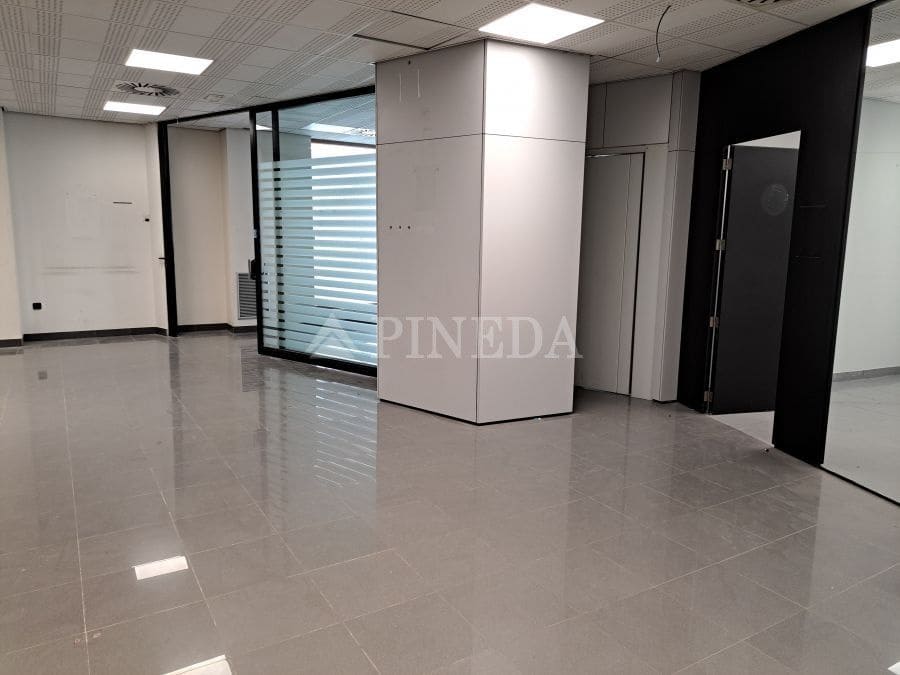 Erhverv til leje i Puig - € 2.000 (Ref: 9099064)