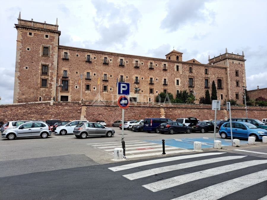 Erhverv til leje i Puig - € 2.000 (Ref: 9099064)