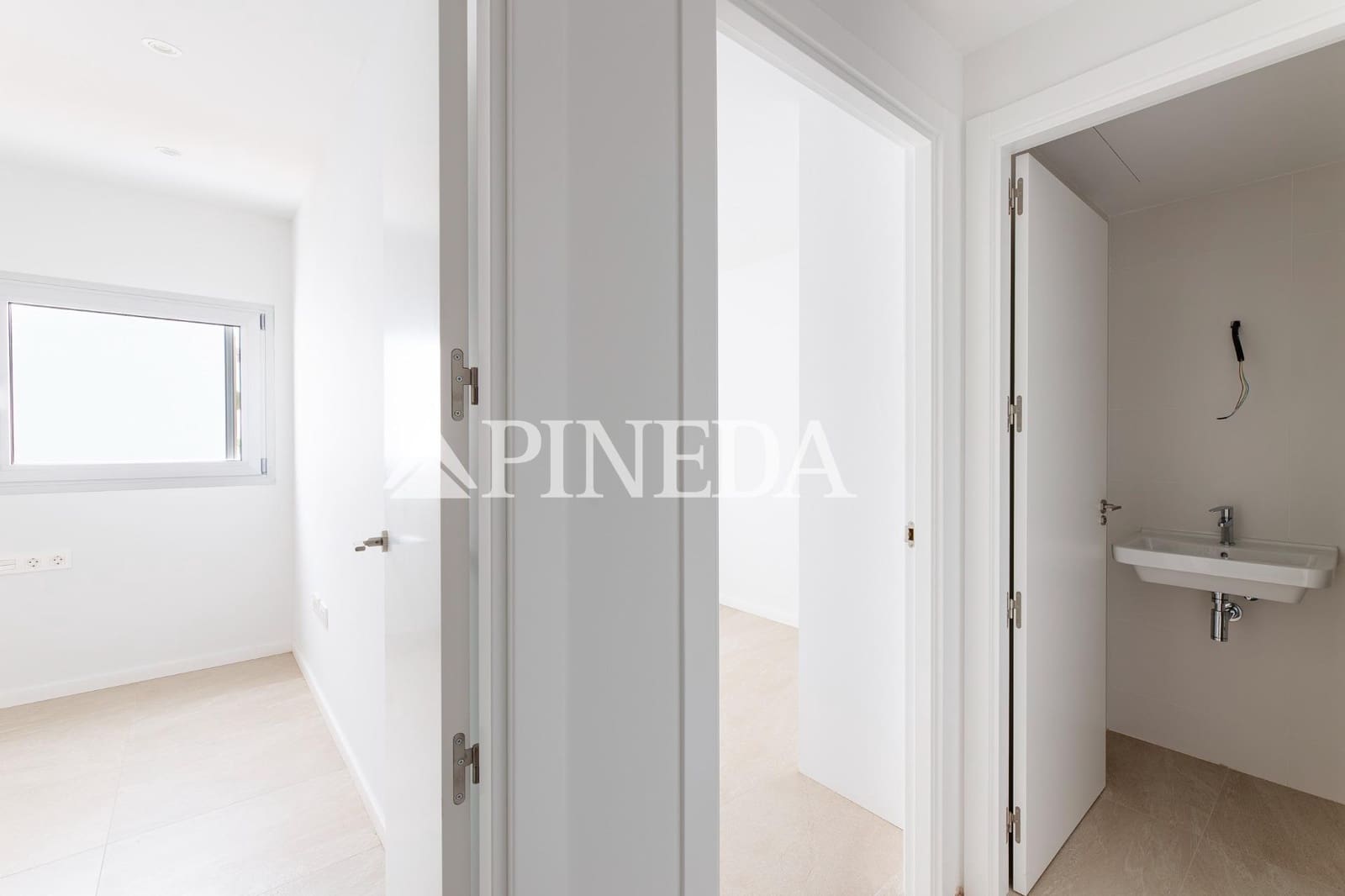 3 soverom Rekkehus til salgs i La Pobla de Farnals med svømmebasseng - € 395 000 (Ref: 9206783)