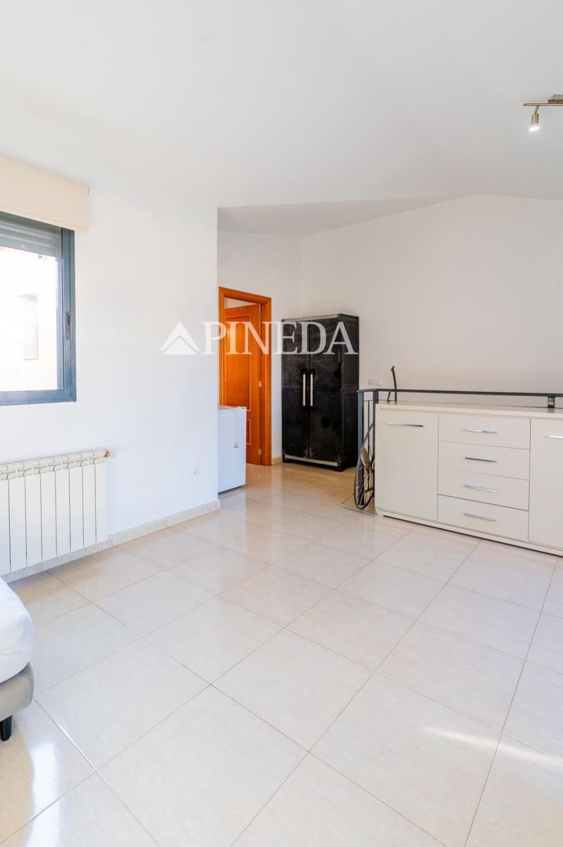 4 bedroom Terraced Villa for sale in Pucol - € 300,000 (Ref: 9294375)