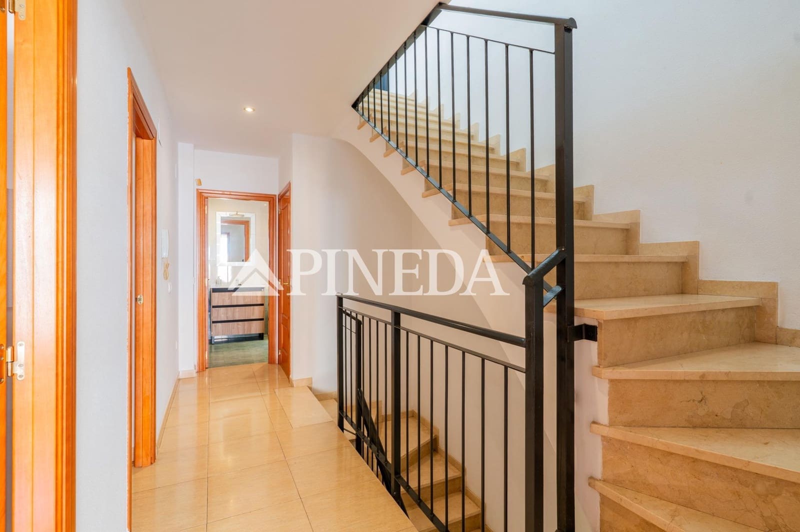 4 bedroom Terraced Villa for sale in Pucol - € 300,000 (Ref: 9294375)