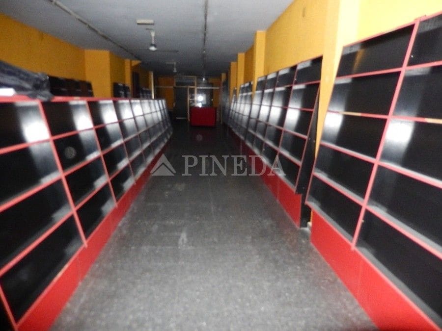 Kommersiell til leie i Pucol - € 700 (Ref: 9317831)