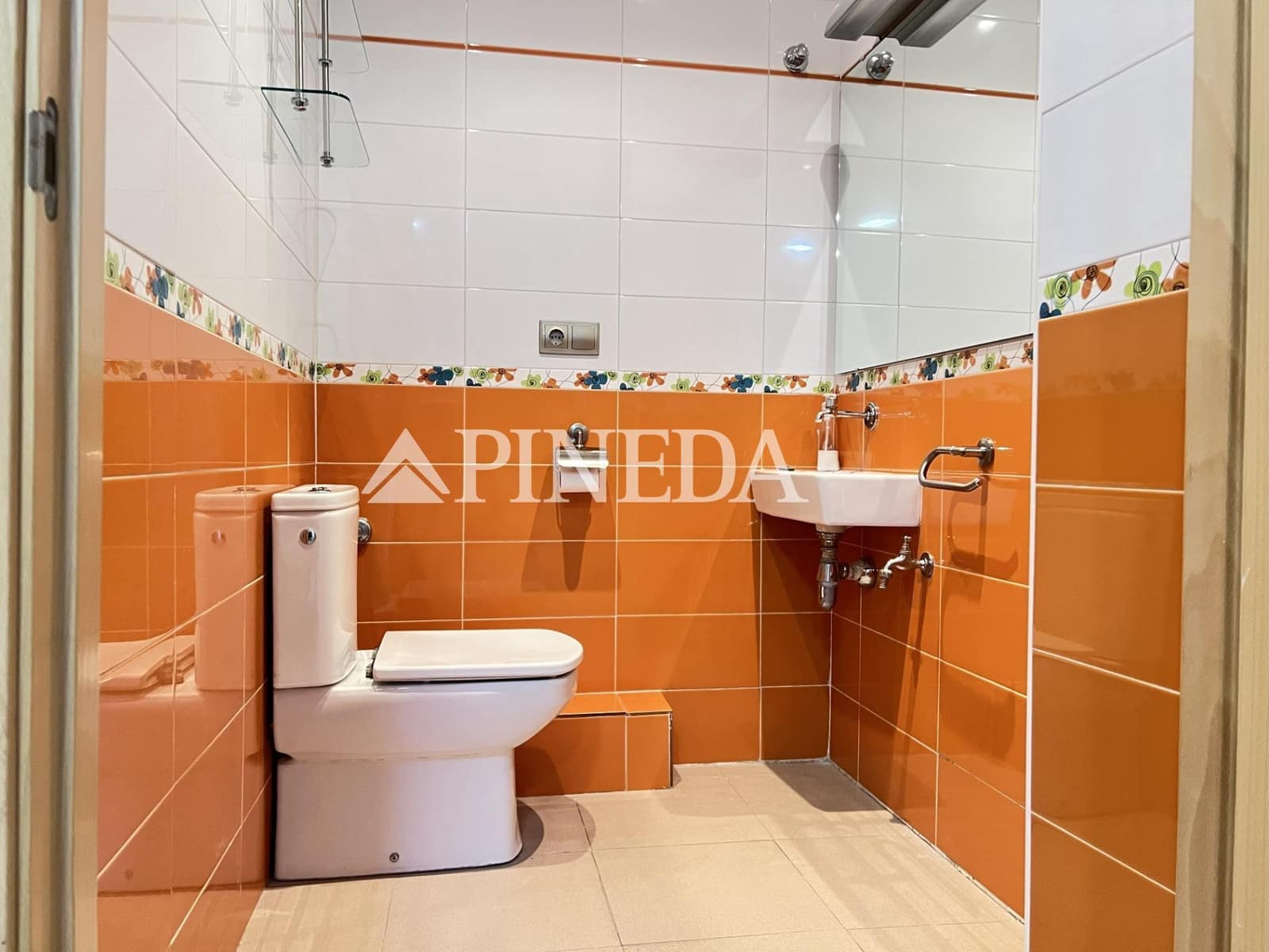 2 bedroom Commercial for sale in Sagunto / Sagunt - € 83,000 (Ref: 9382826)