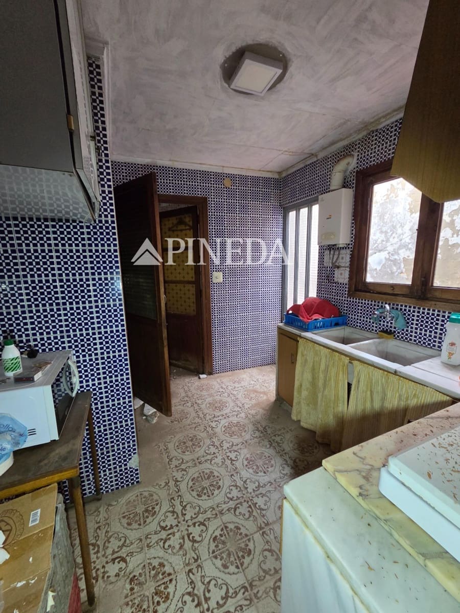 Huis te koop in Pucol - € 130.000 (Ref: 9385582)